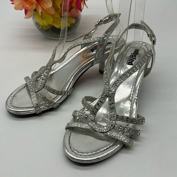 Unlisted Silver Sparkly Evening Sandals Size 6 MCS6821H - Picture 1 of 8